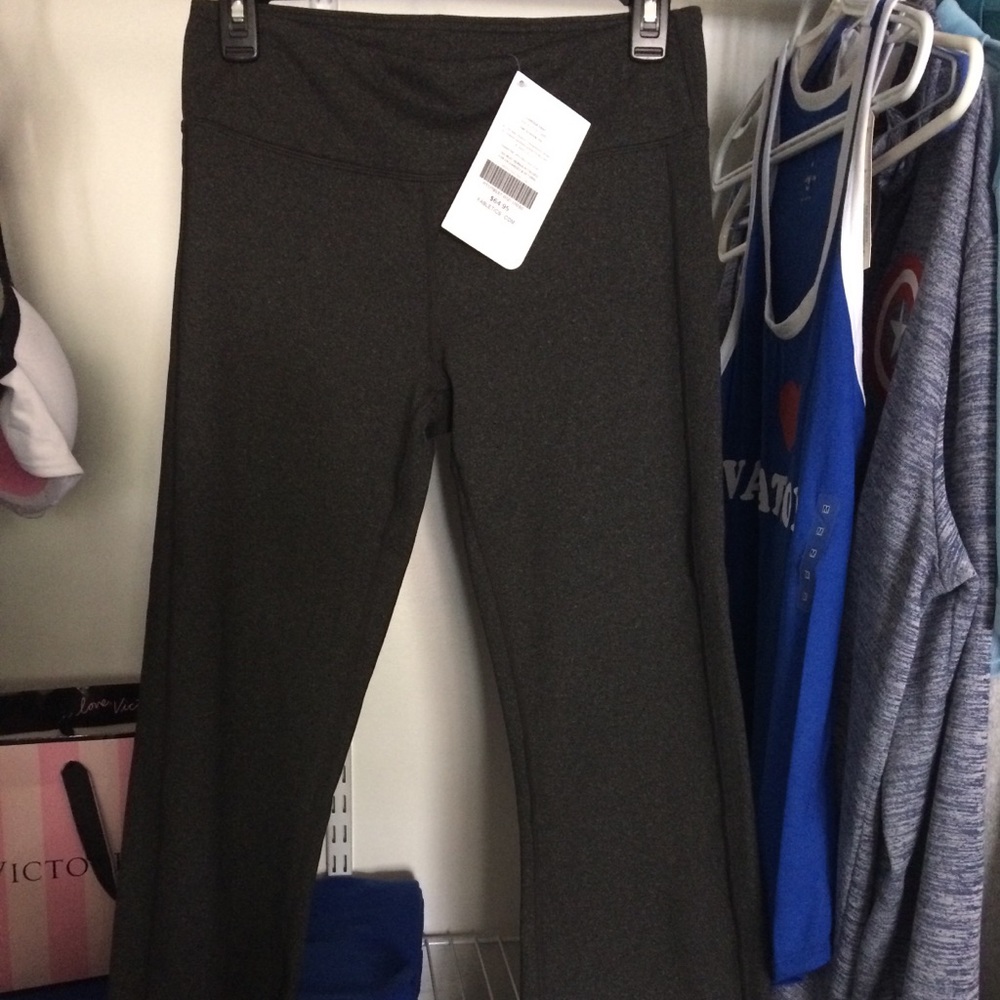 ✨NWT✨FABLETICS BOOTCUT PANTS